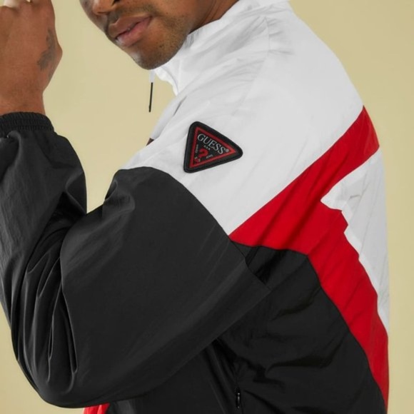 NEW GUESS Sporty Triangle Logo Windbreaker SZ XL - Picture 6 of 6